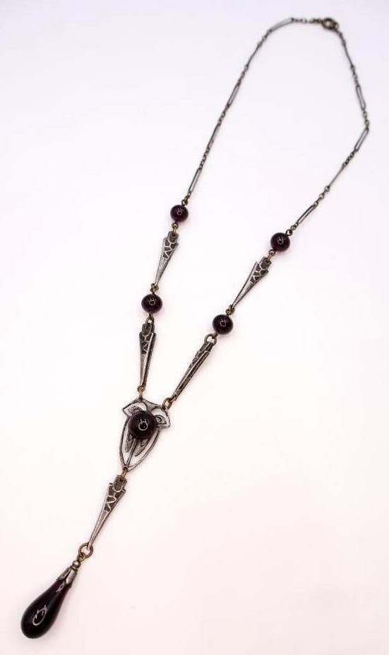 Lovely Vintage Garnet Necklace - 2