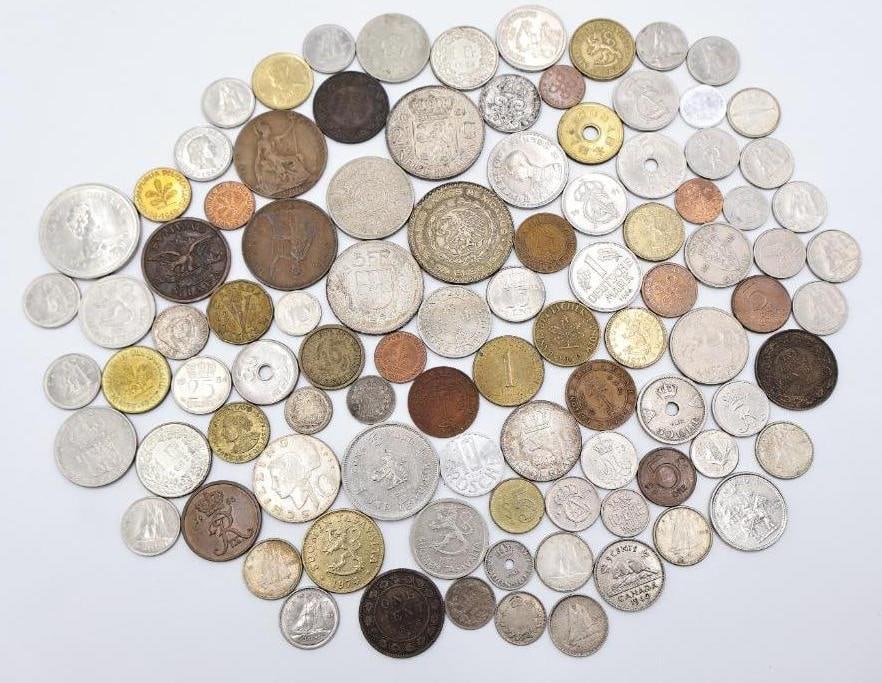 Collection of Foreign Coins: Includes various countries monies, including 1876 Canadian One Cent, 1900's Nederland 10 cent, Austrian Schilling, 1898 Canadian 5 cents, and more ranging into 1960's and 80's