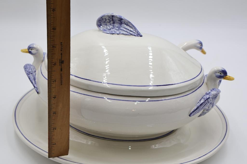 Vintage Italian Blue and White Goose Soup Tureen and Lidded Dish - 7