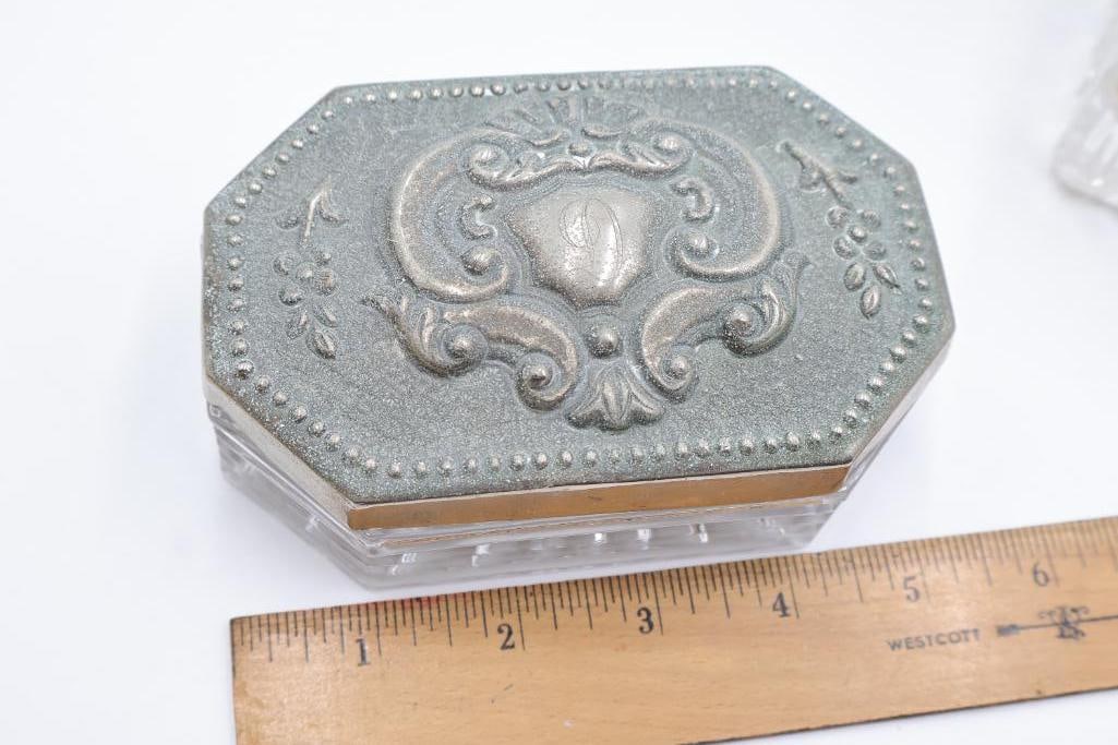 Vintage Vanity Essentials - 3
