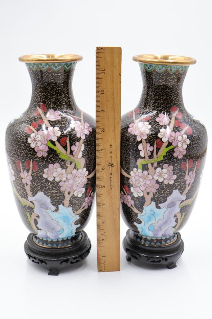 Vintage Matching Pair of Chinese Cloisonne Enamel Vases - 2