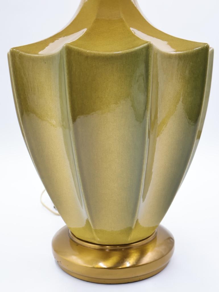 Vintage MCM Ceramic Table Lamp - 5