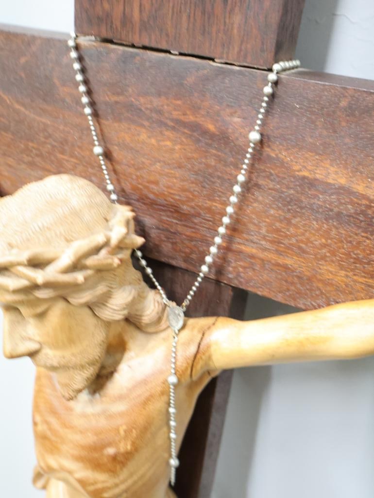 Large Vintage Hand Carved Crucifix - 7