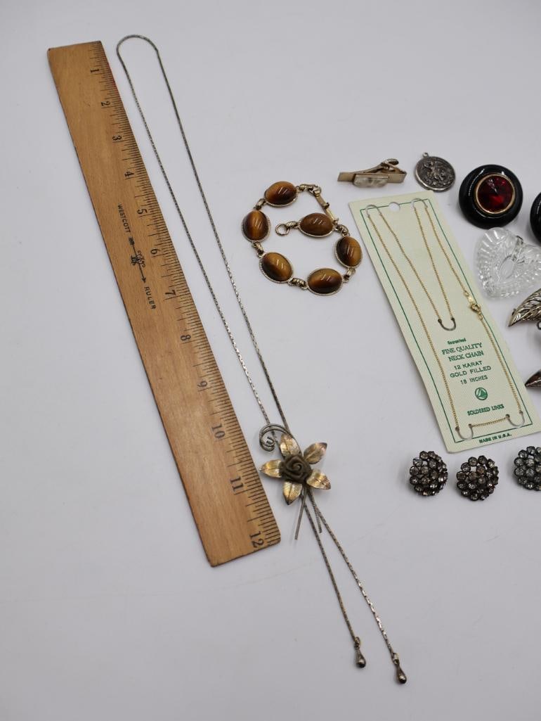 Collection of Vintage Jewelry and Buttons - 8