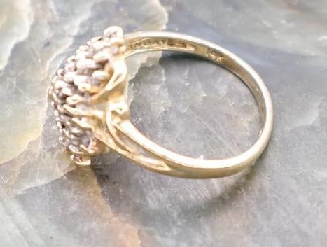 14k Gold and Diamonds Ring - 4