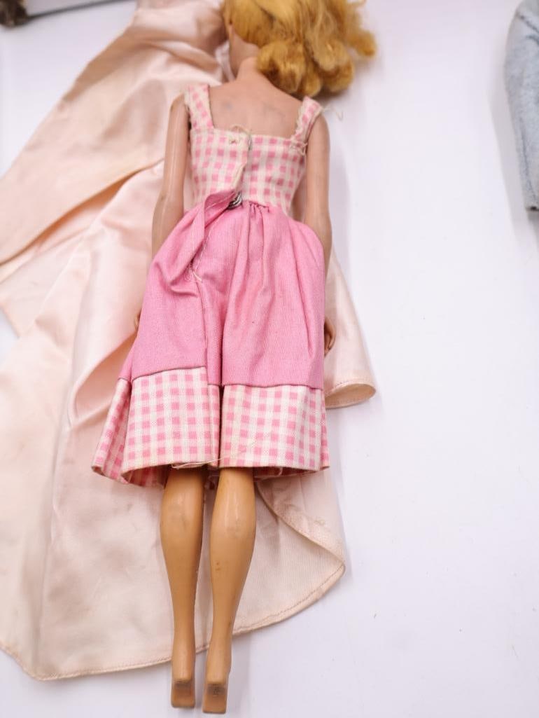 Vintage Barbie Dolls and Case Filled with Clothes - 6