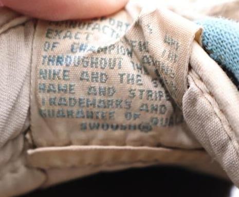 Two Pairs of Vintage Nike Sneakers - 7