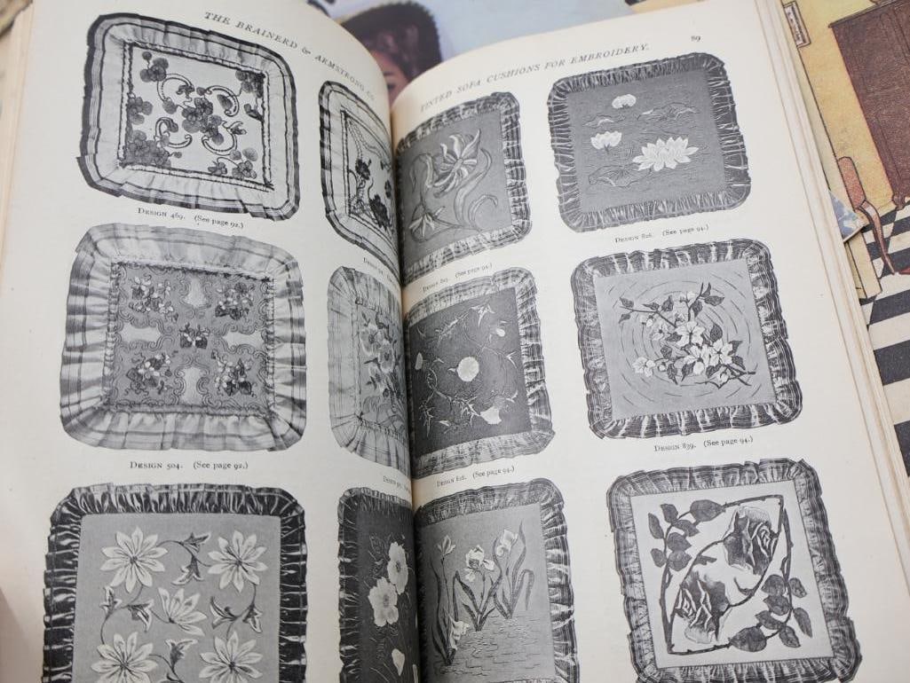 Antique and Vintage French and Woman's Day Magazines - 10