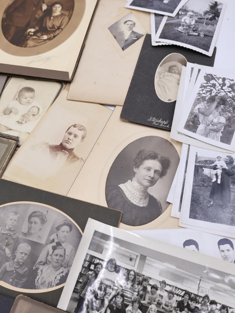 Collection of Antique and Vintage Photos - 13