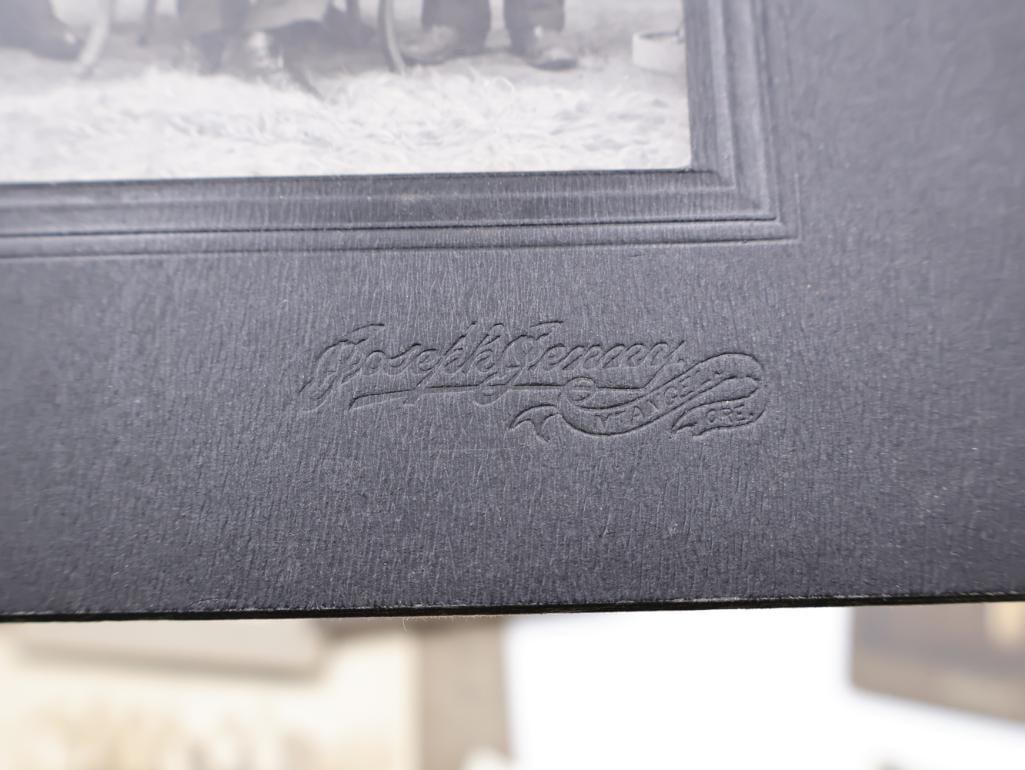 Collection of Antique and Vintage Photos - 16