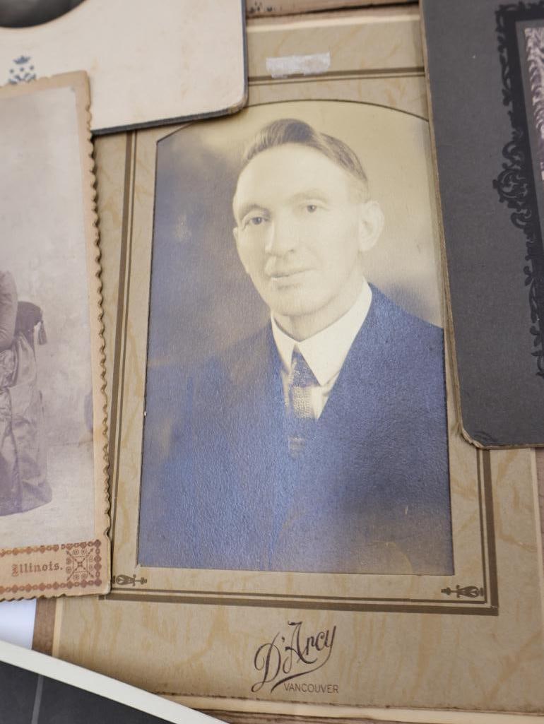 Collection of Antique and Vintage Photos - 17