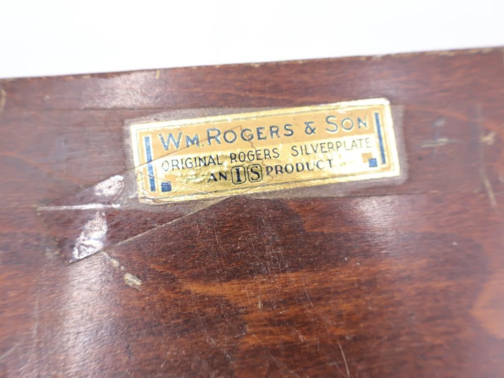 Set of Tudor Plate Oneida Community - 16