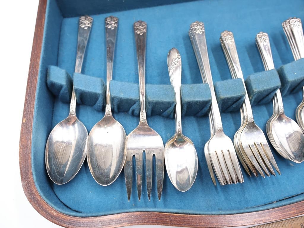 Set of Tudor Plate Oneida Community - 6