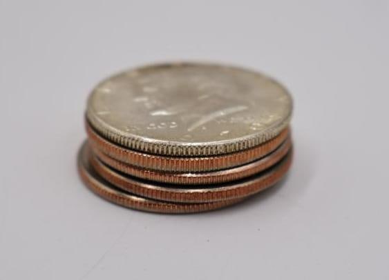 1976 US Proof Set and Collectible Coins and Tokens - 9