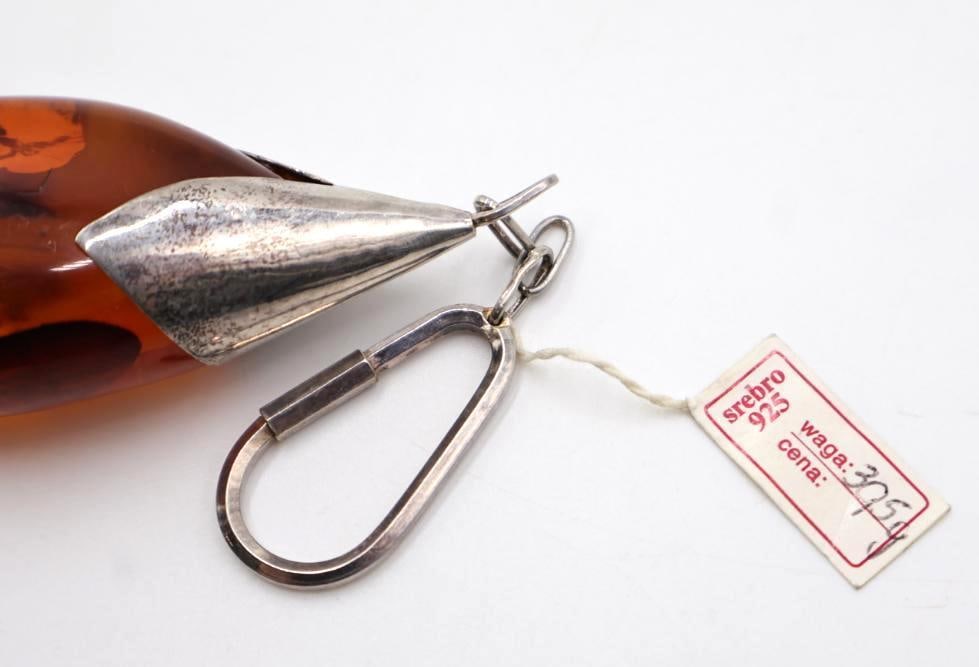 Vintage Sterling Silver Amber Key Ring - 4