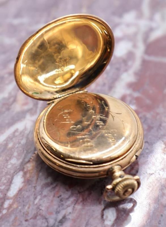 Antique Small Ladies Hampden Ornate Backed Pocket Watch - 5