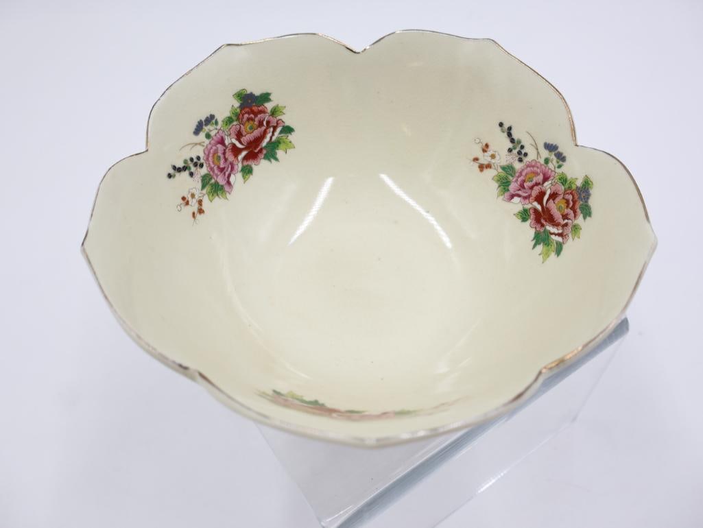 Three Japanese Pottery Pieces - 9