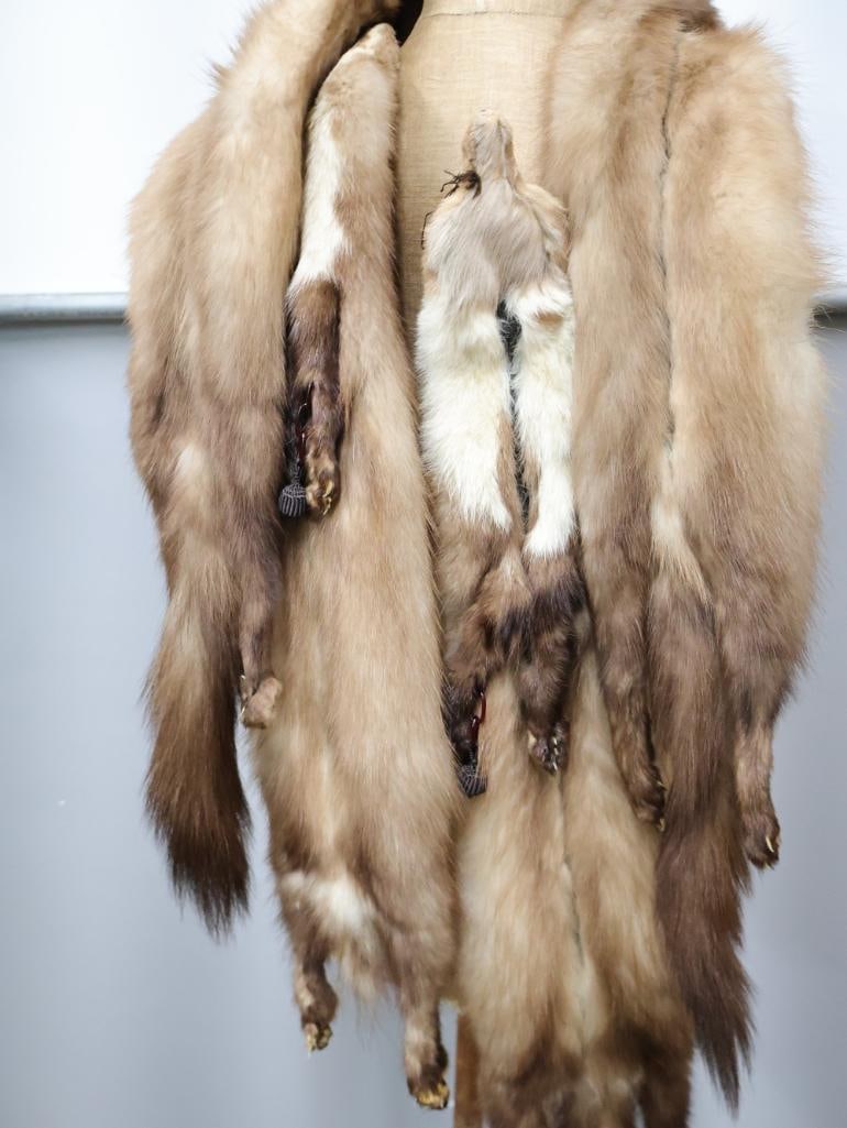 Two Vintage Mink Scarves - 12