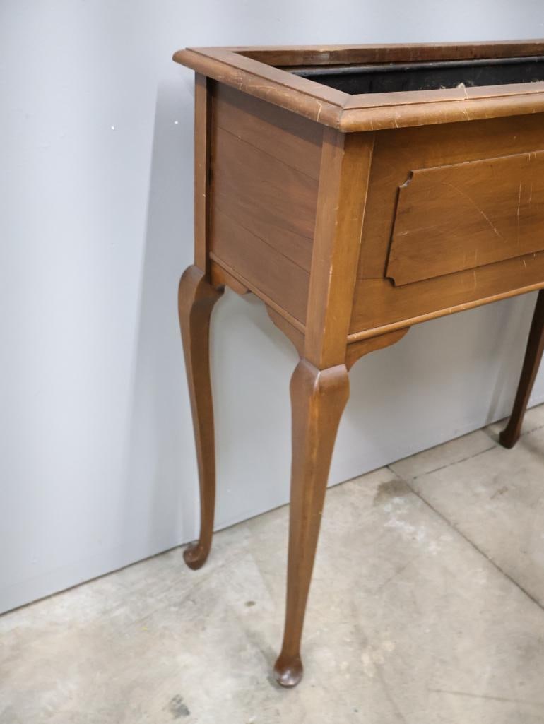Vintage Wood Queen Anne-Style Wood Plant Stand - 4