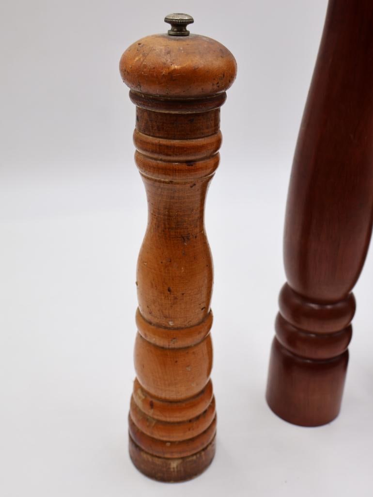 Collection of Wood Salt and Pepper Grinders - 9