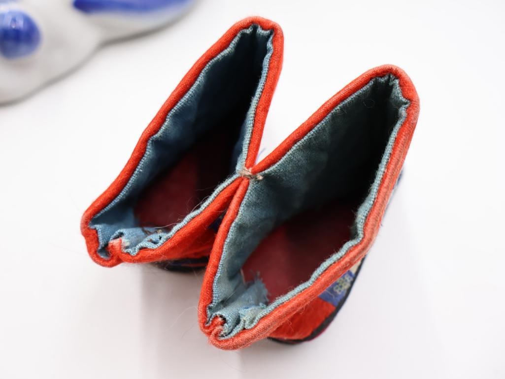 Antique Chinese Foot Binding Shoes, Wood Jewelry Box and Cat Statue - 7