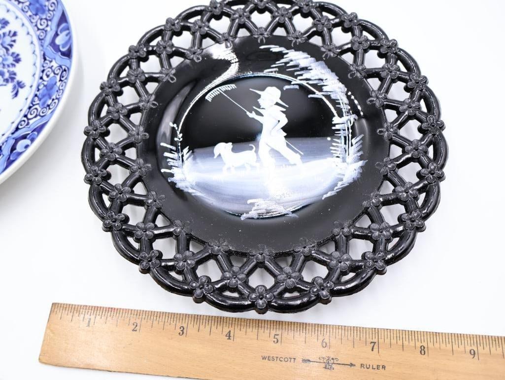 Three Vintage Collectable Plates - 4