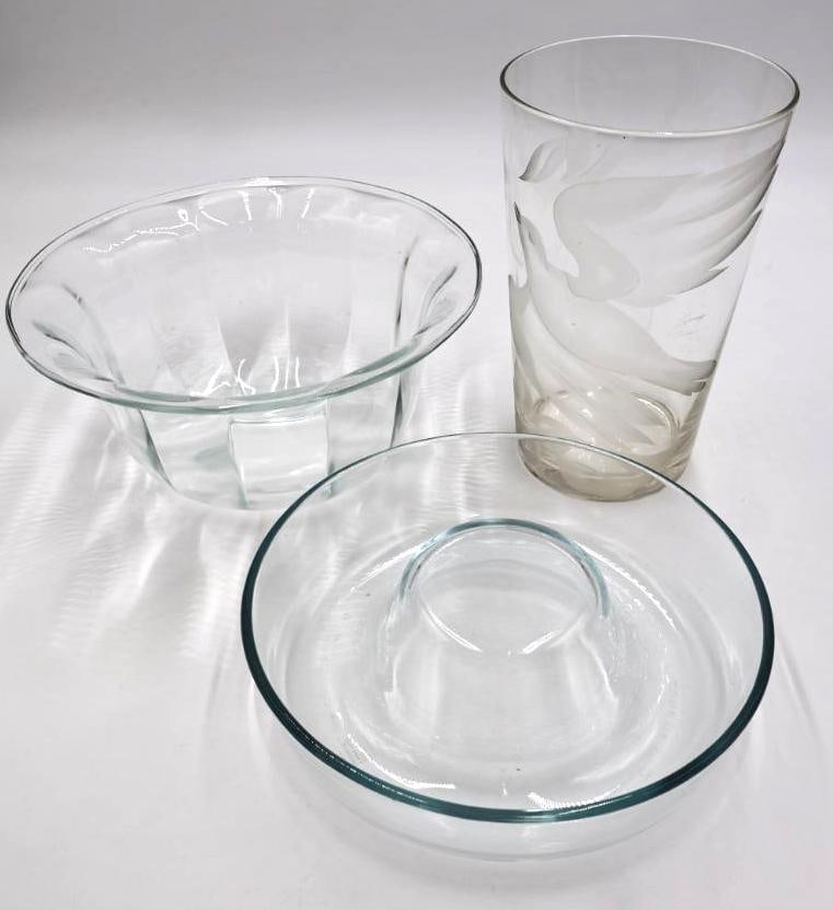 Assorted Glass Dishes (1 of 9)