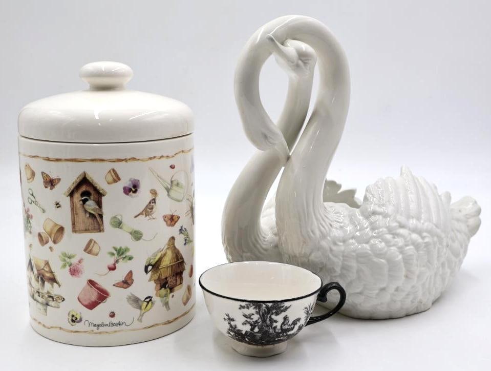 Cottage Decor Including Pair of Swan Planter (1 of 11)