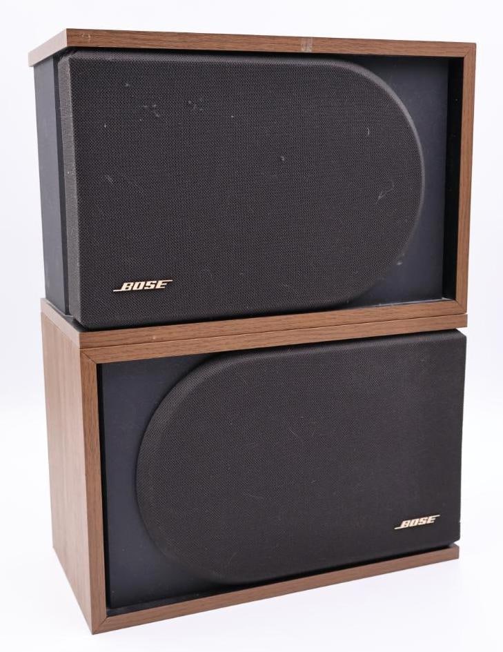 Pair of Vintage 1992 Bose Reflecting Speakers: Bose Direct Reflecting Speakers 2.2 series II, 1992 untested