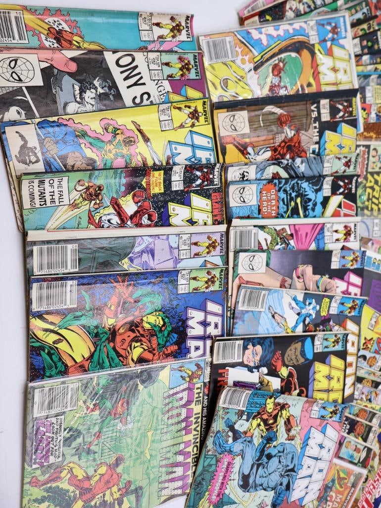 Large Lot of Various Marvel Comics - 12