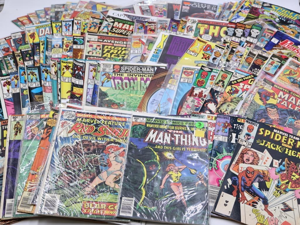Large Lot of Various Marvel Comics (1 of 20)