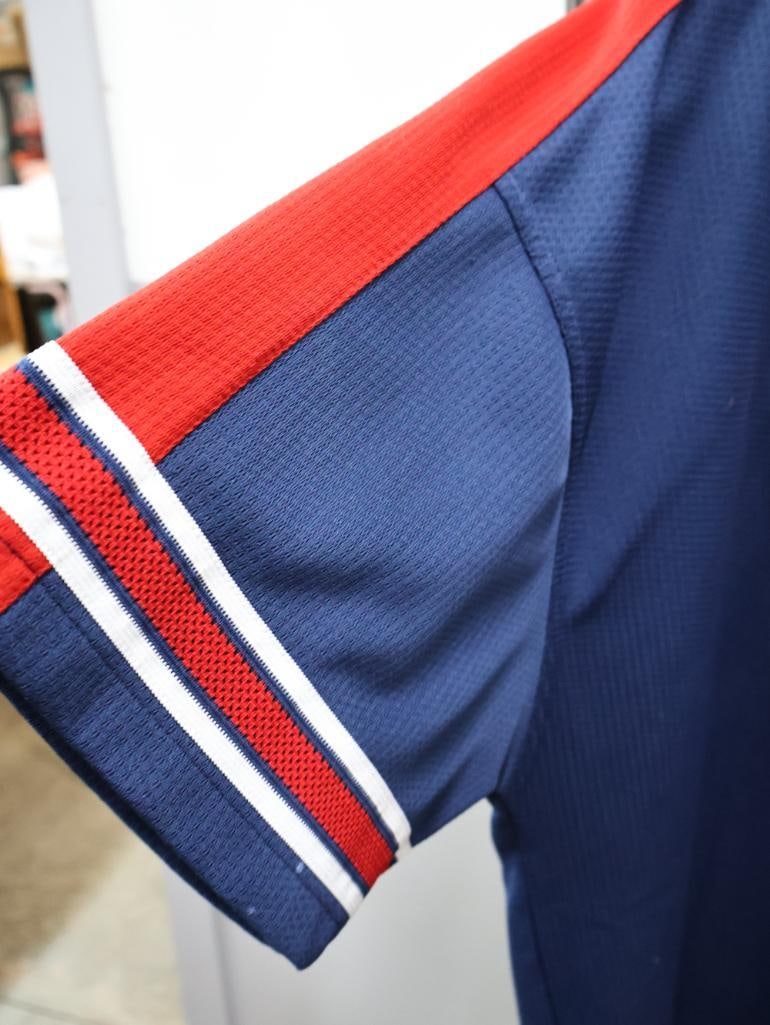 Magic Johnson Jersey, Braves Jersey, and Bulldogs Windbreaker - 14