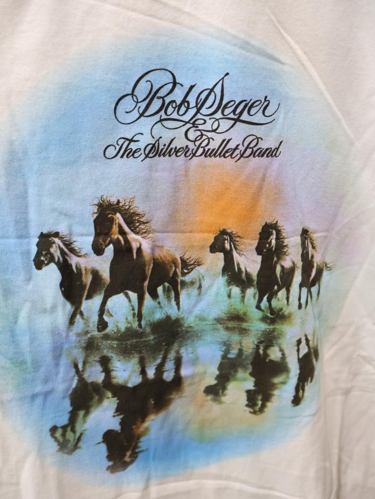 Two Bob Seger rand Motley Crue Band T-Shirts - 3