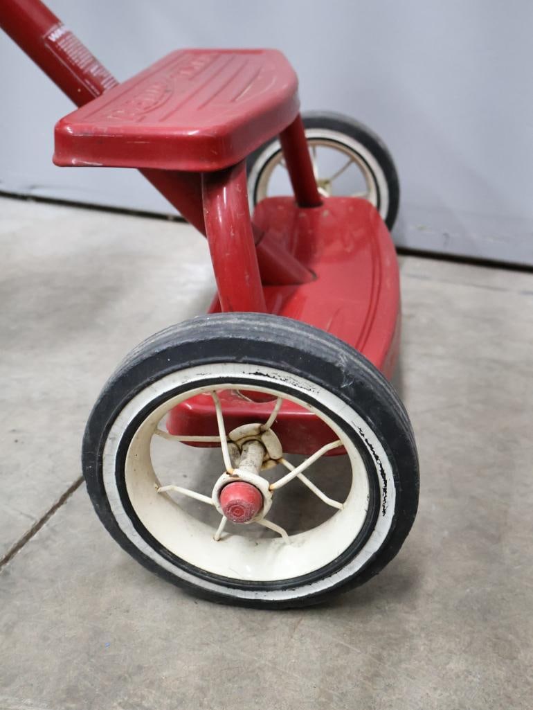Radio Flyer Red Tricycle - 11