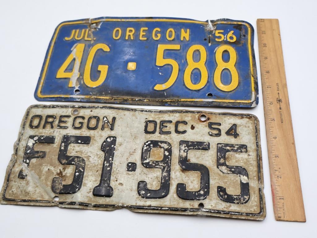 Vintage '54 and '56 Oregon License Plates - 2