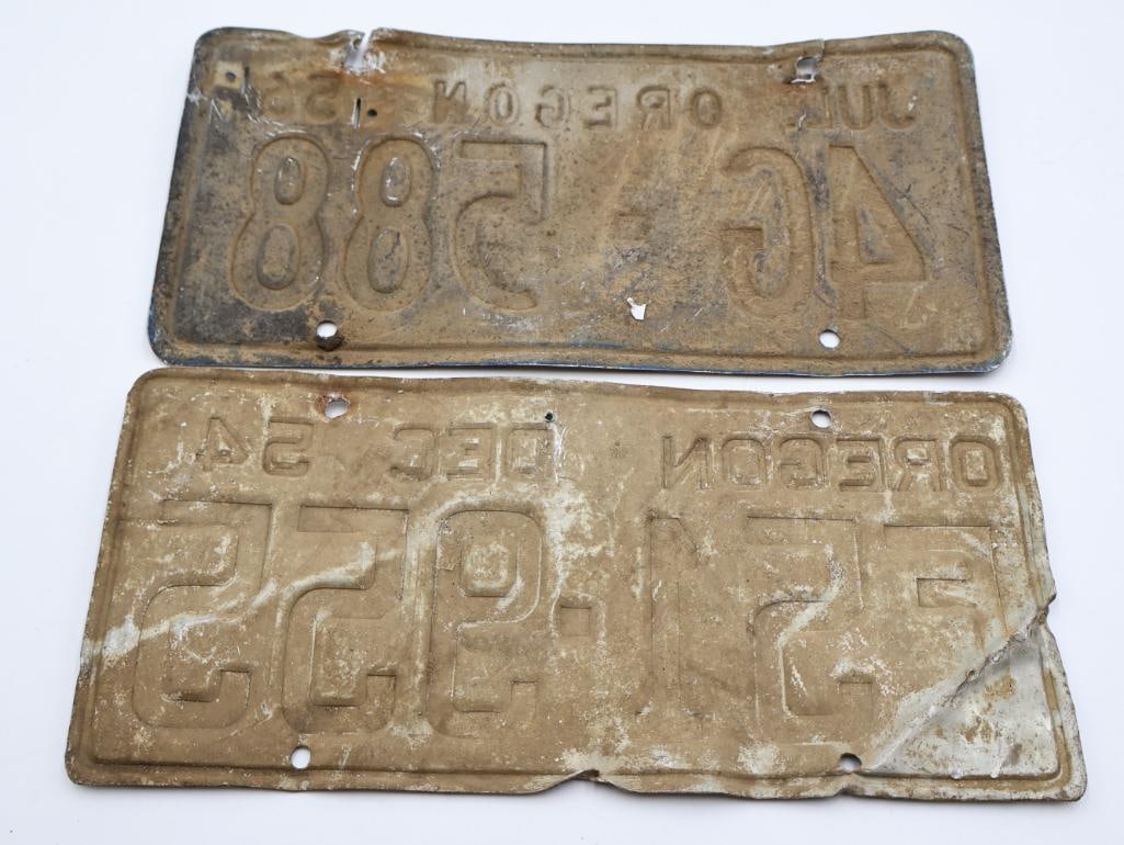 Vintage '54 and '56 Oregon License Plates - 6
