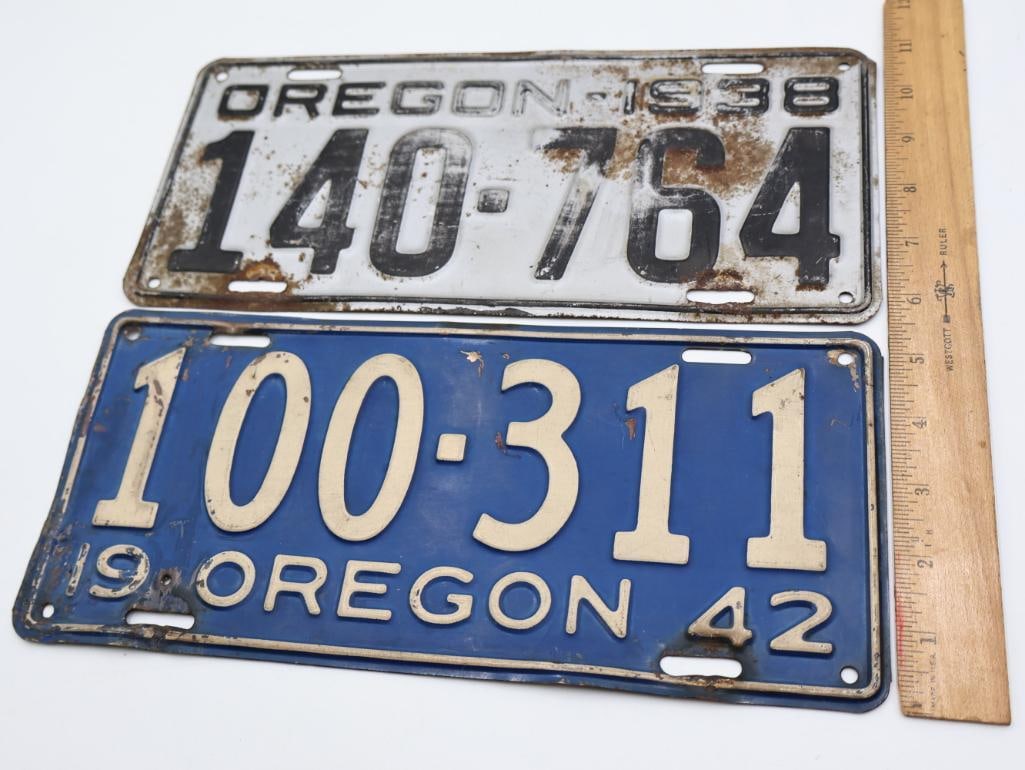 1938 and 1942 Oregon License Plates - 2