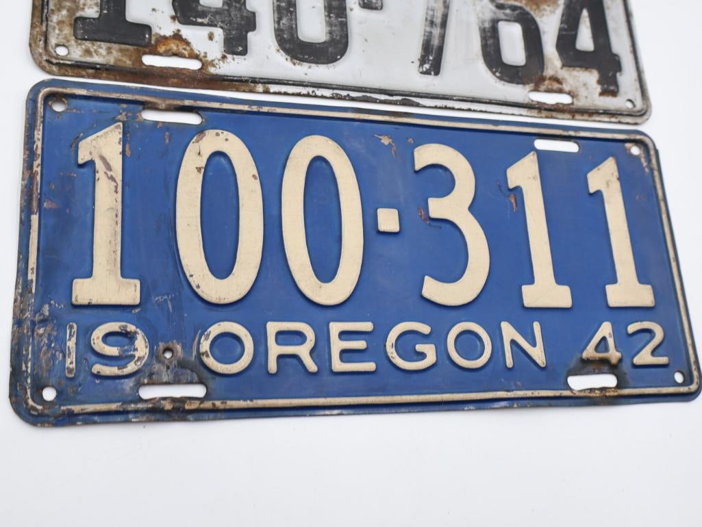 1938 and 1942 Oregon License Plates - 4