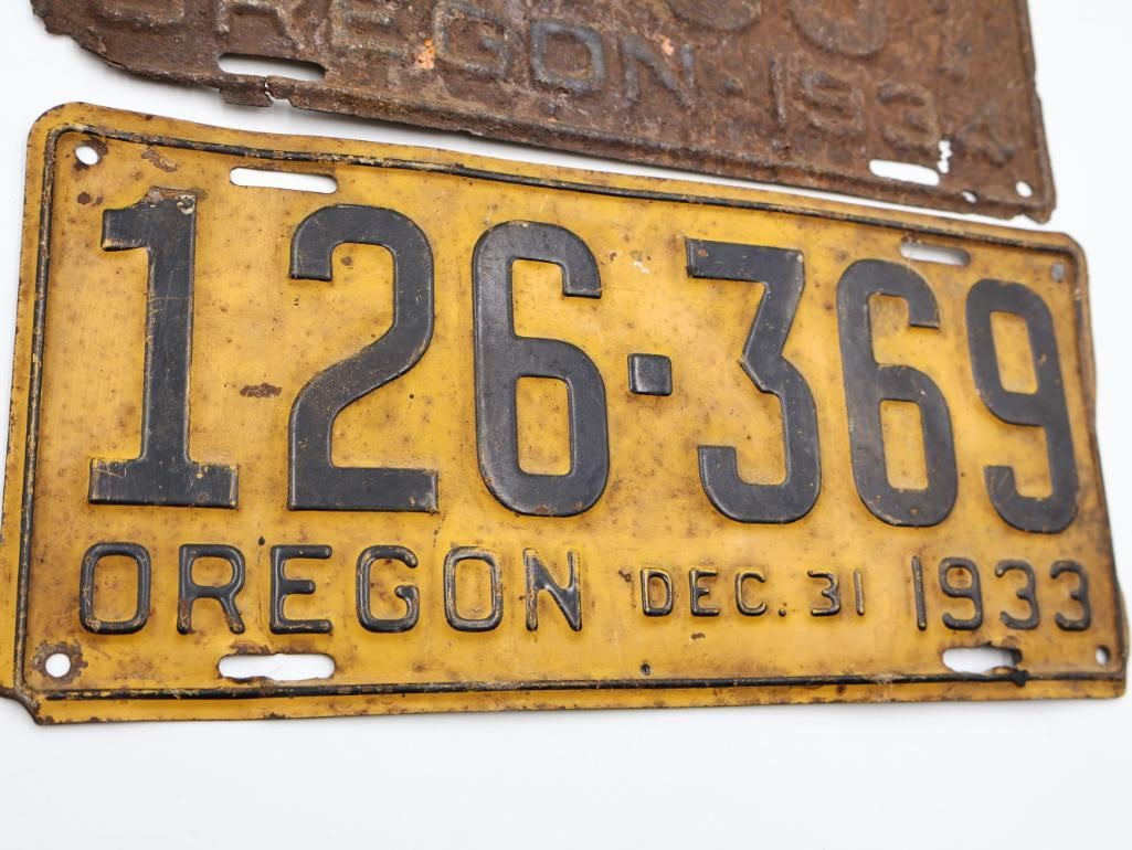 1934 and 1933 Oregon License Plates - 4