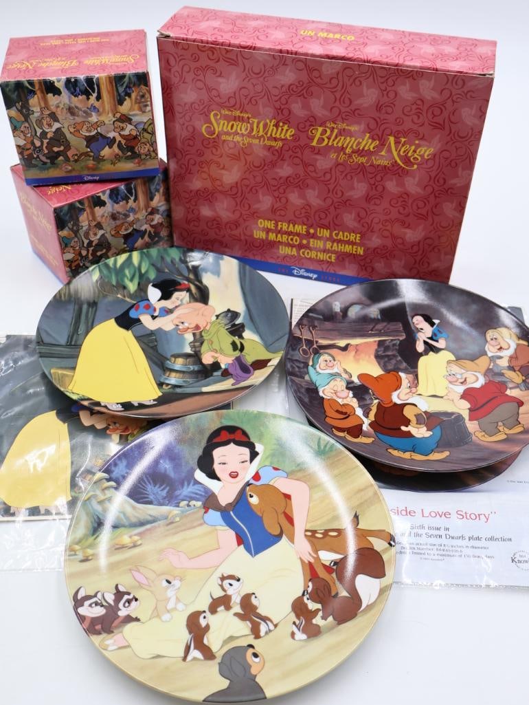 Disney Store Snow White Collectables and Plates (1 of 11)