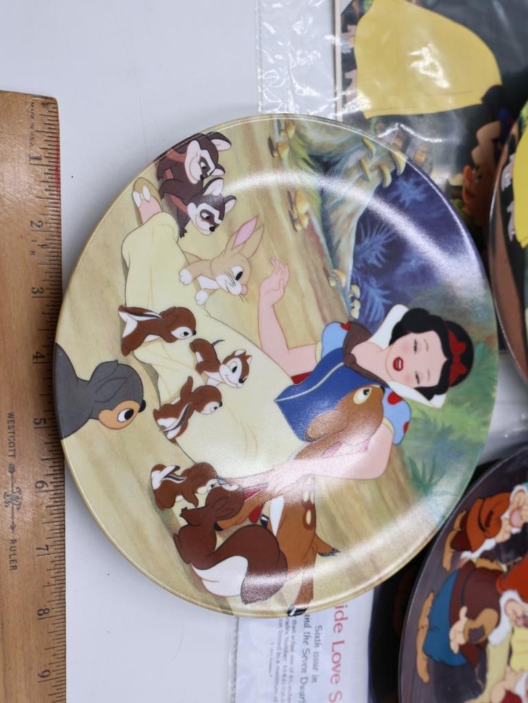 Disney Store Snow White Collectables and Plates - 2