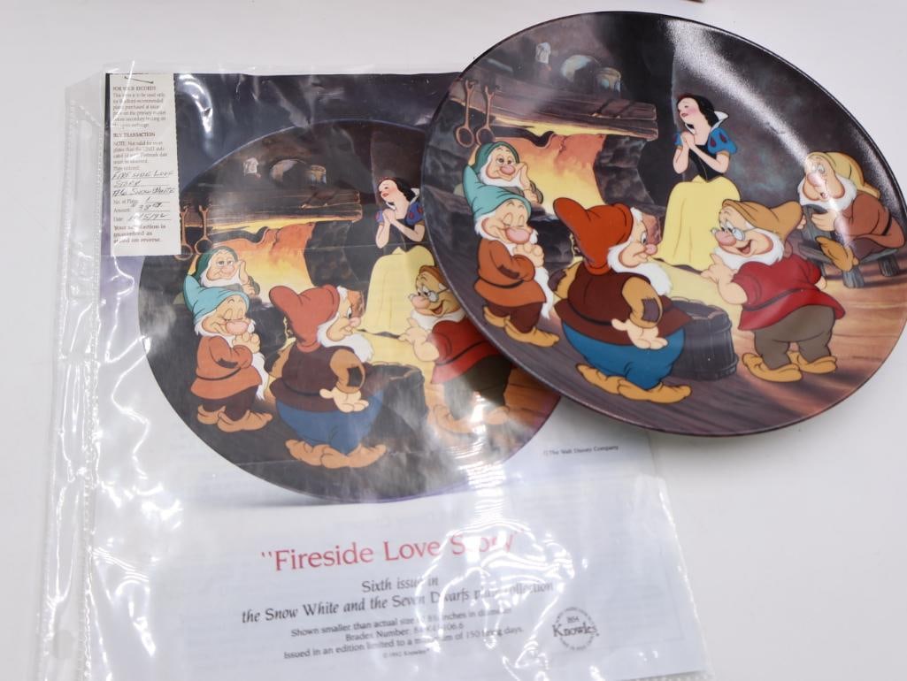 Disney Store Snow White Collectables and Plates - 5