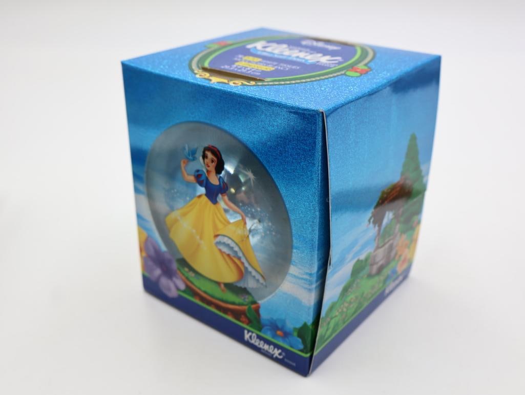Various Disney Snow White Collectables Including Lost Scene VHS - 11