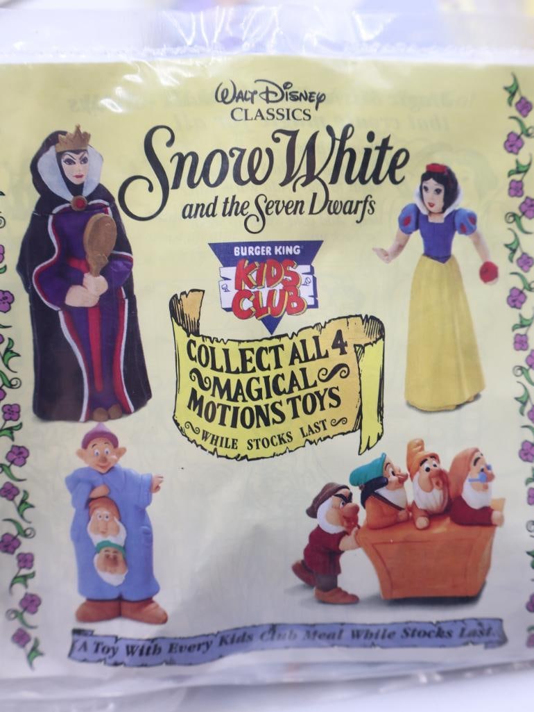 Various Disney Snow White Collectables Including Lost Scene VHS - 15
