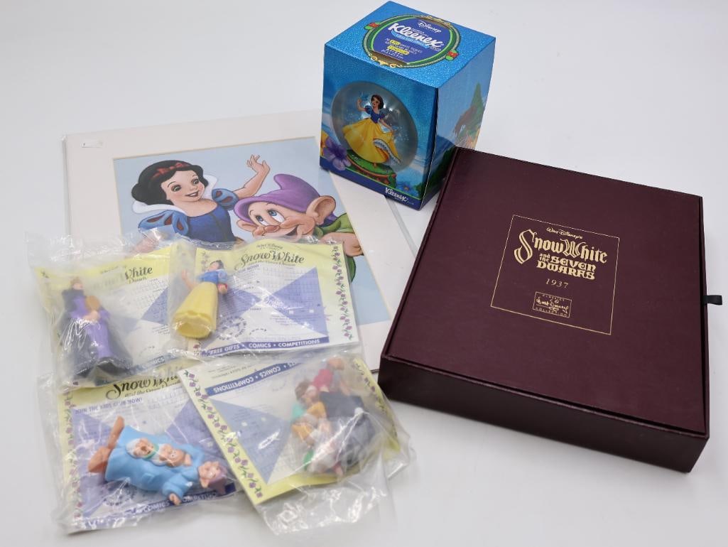 Various Disney Snow White Collectables Including Lost Scene VHS: Snow White and the Seven Dwarfs Music in Your Soup, the story of the 'lost soup scene' by Jim Fanning VHS. Snow White stamp art print, set of four Snow White toys from the Burger King Kids Club, and