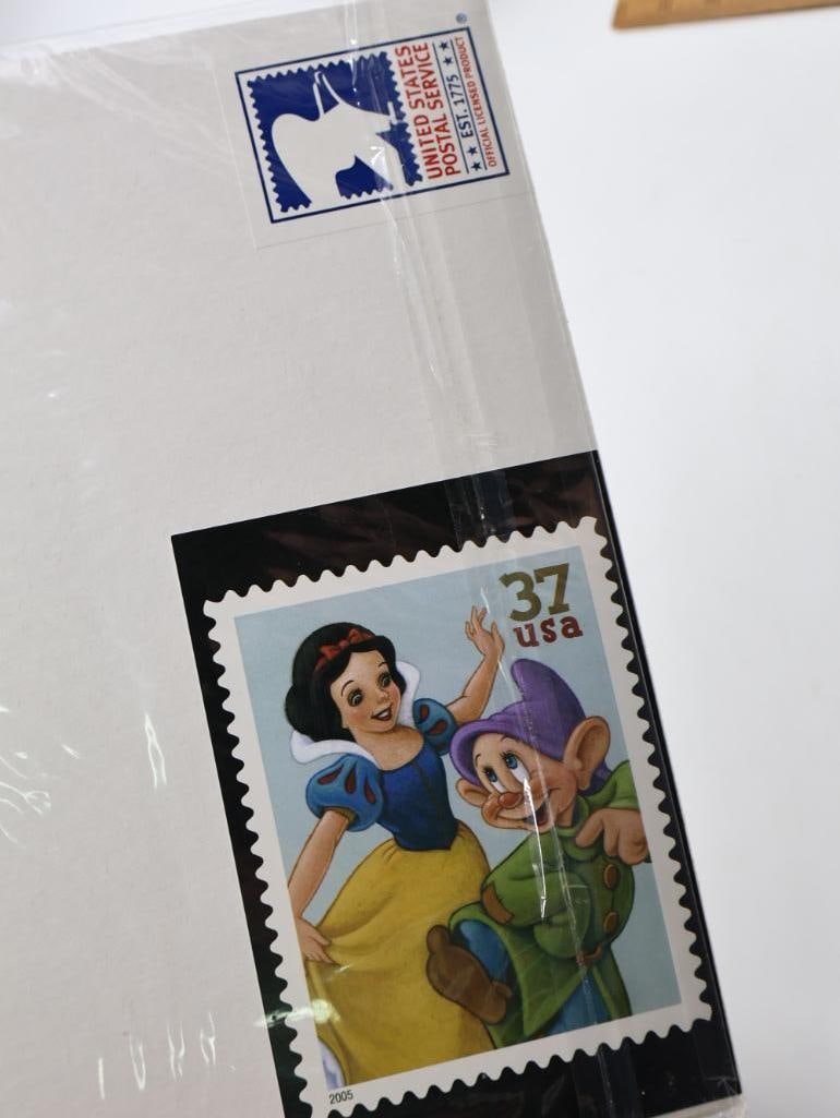Various Disney Snow White Collectables Including Lost Scene VHS - 9