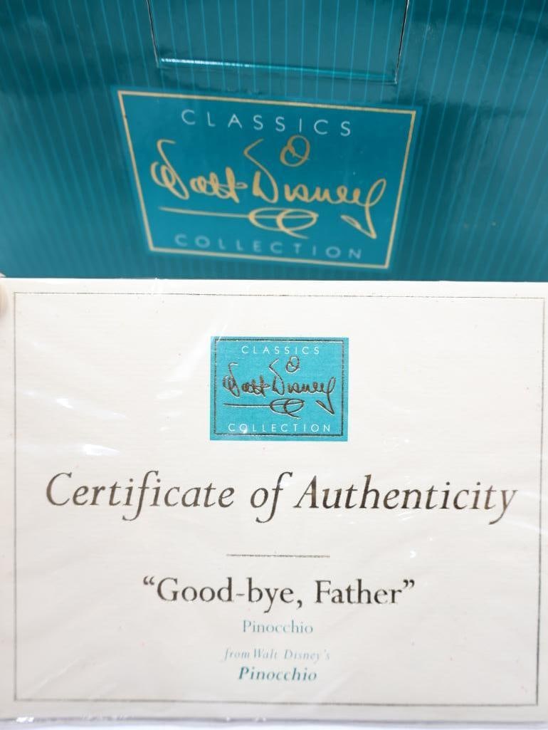 Walt Disney Classics Collection Pinocchio 'Good-bye, Father' - 5