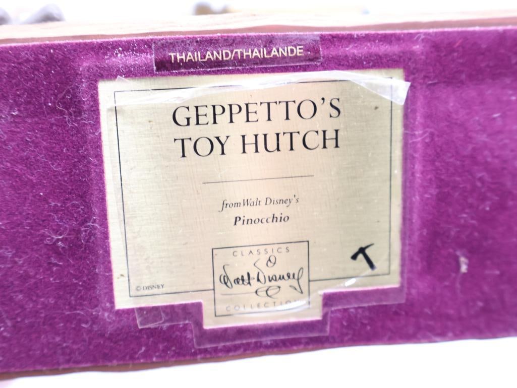 Walt Disney Classics Collection Pinocchio 'Geppetto's Toy Creations' - 10
