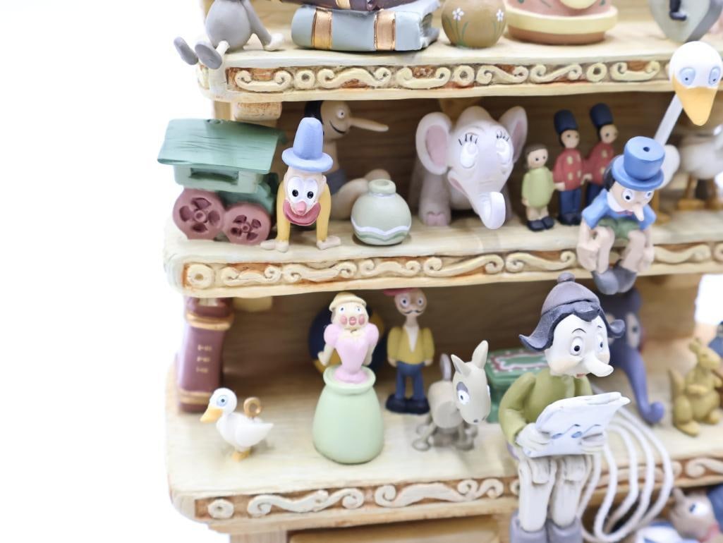Walt Disney Classics Collection Pinocchio 'Geppetto's Toy Creations' - 4