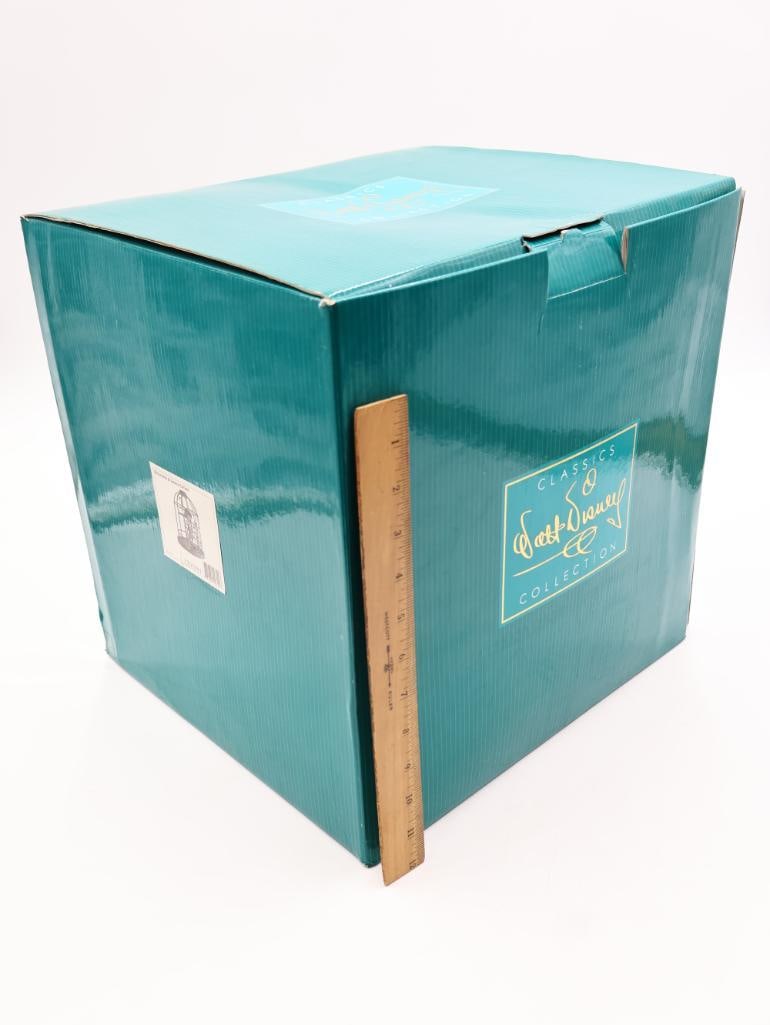 Walt Disney Classics Collection Pinocchio 'I'll Never Lie Again' - 12